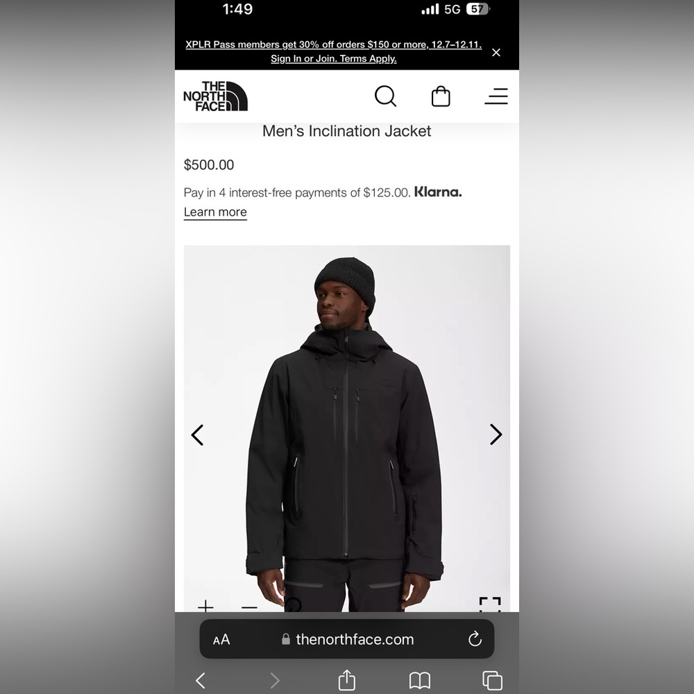 North face insulated ski jacket. Used barely less than 20 times.